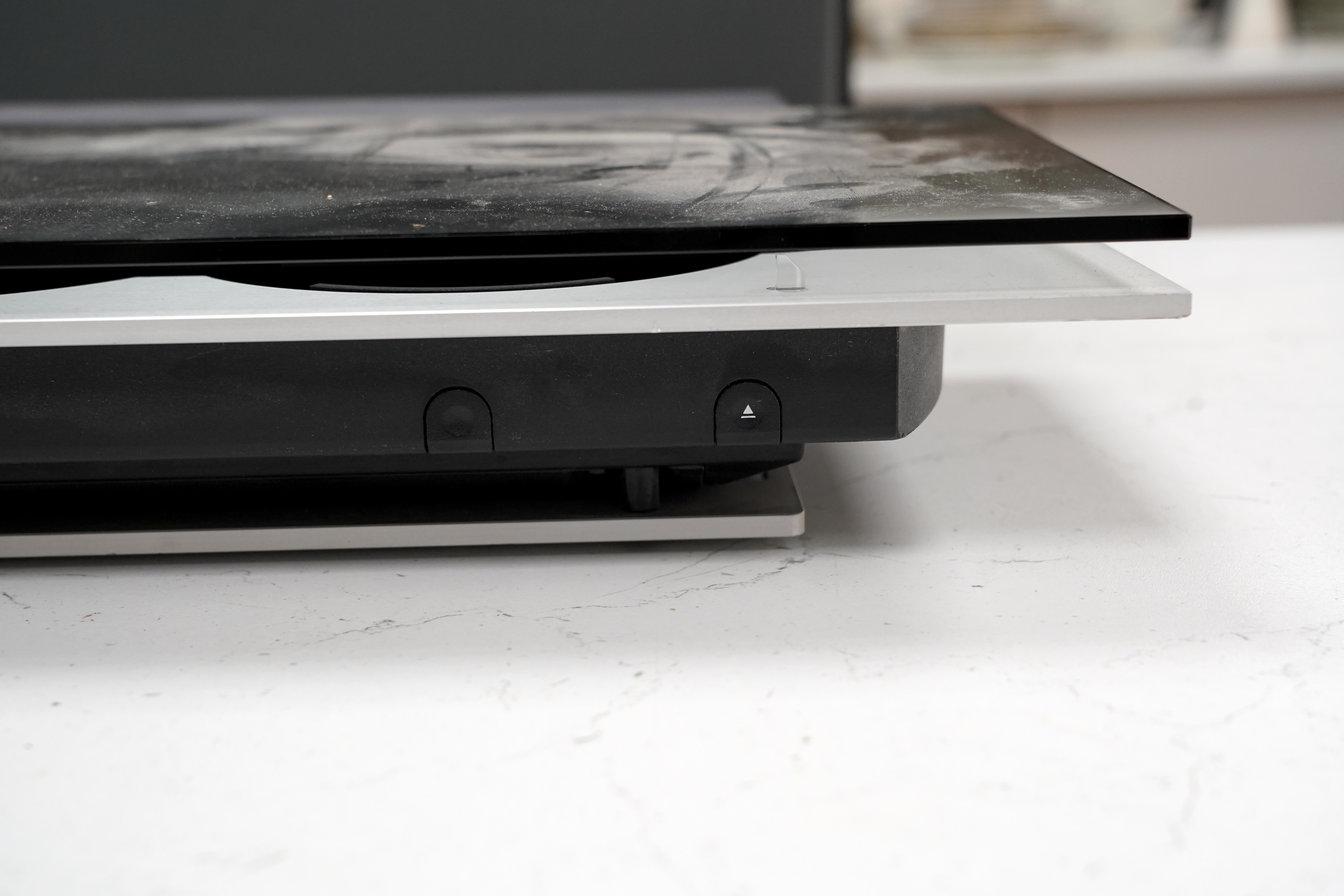 A Bang & Olufsen Beosound 9000 CD player, 90cm high